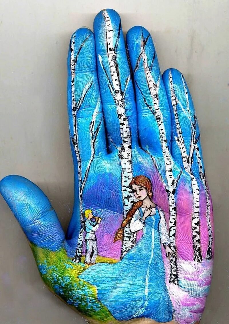 Раскрашиваем руку фломастером. Разноцветные ладошки. День разрисованных ладоней. Рисование ладошками. Руки для рисования.