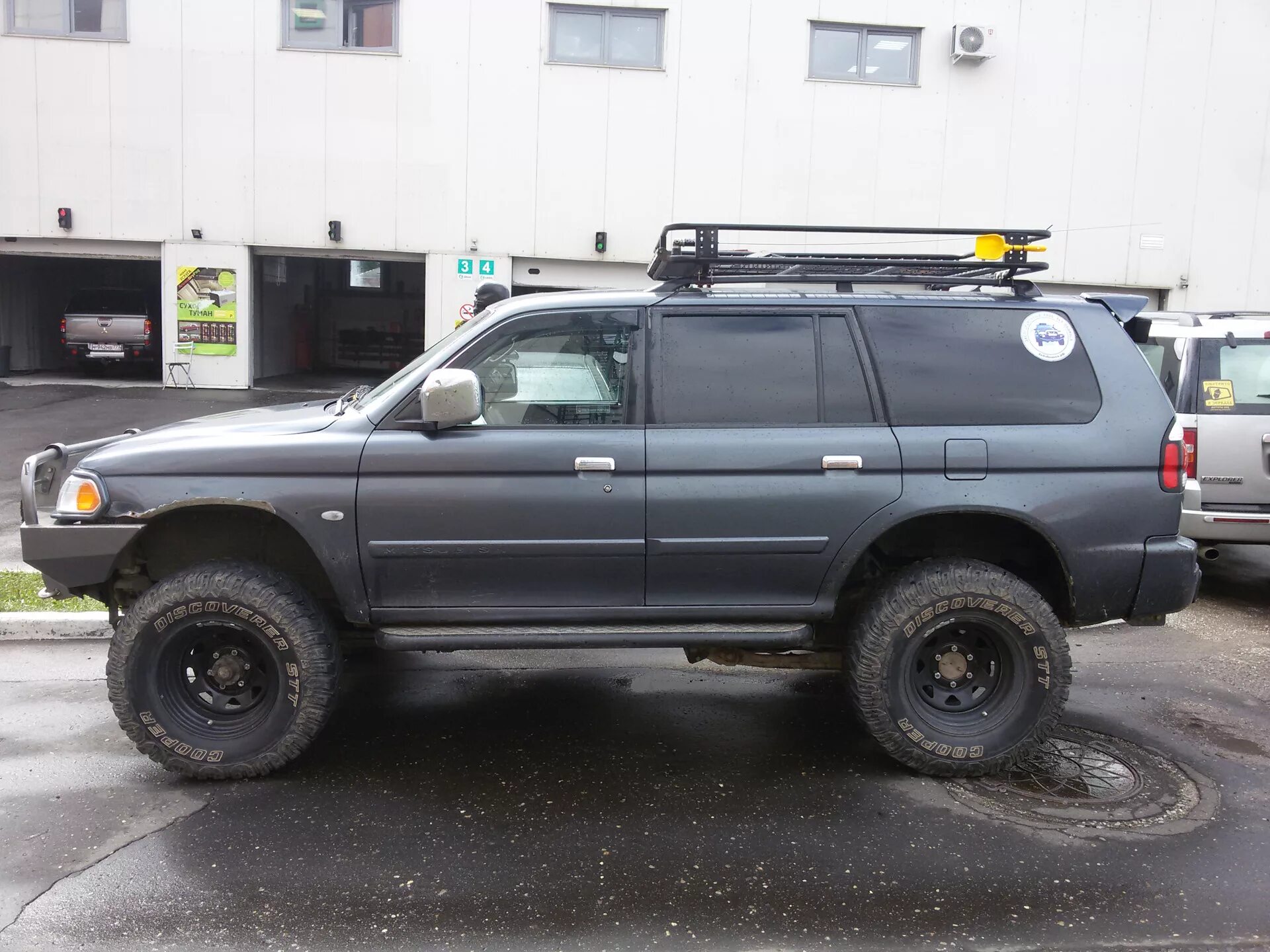 Родные диски митсубиси паджеро 2. Диск колесный на митсубиси паджеро спорт 1. Диски паджеро 2 r16. Диски митсубиси паджеро 1. Диски митсубиси паджеро 1.