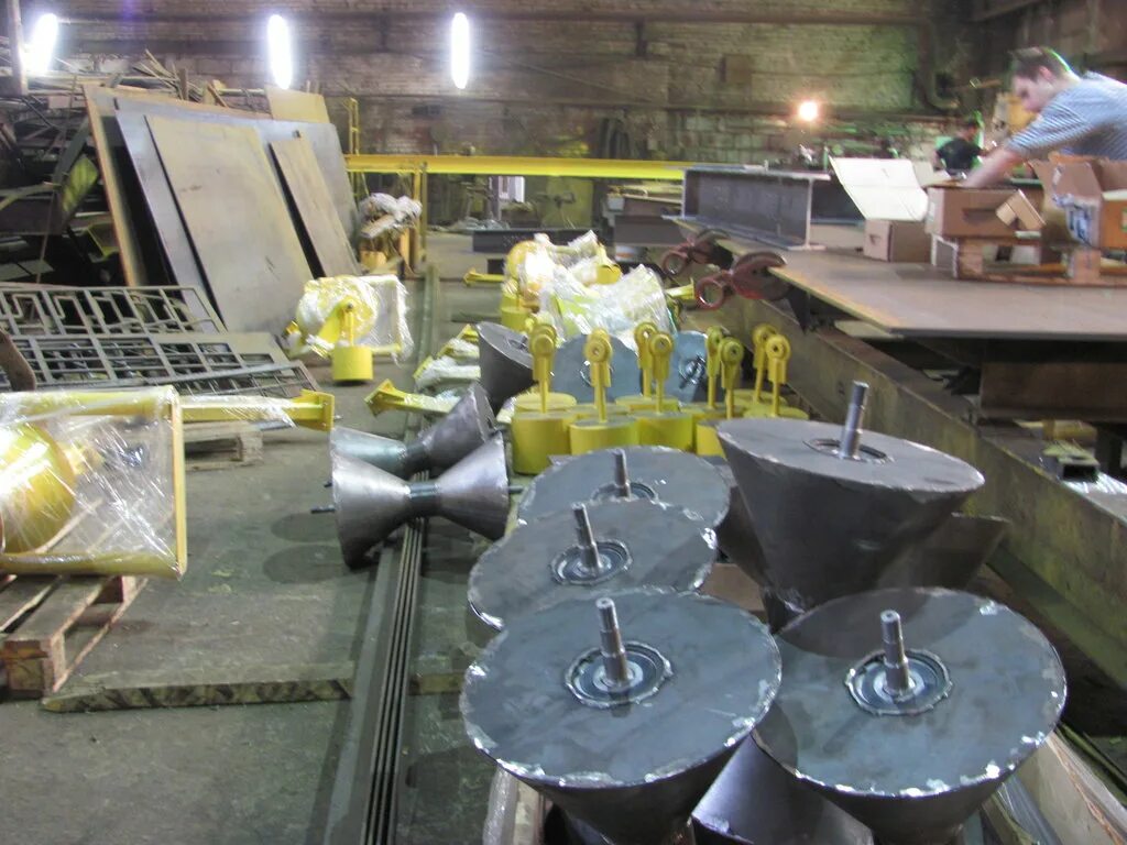 ооо спб смк. цех металлообработки. завод смк ступино. смк спб. мостовые блоки металлические.