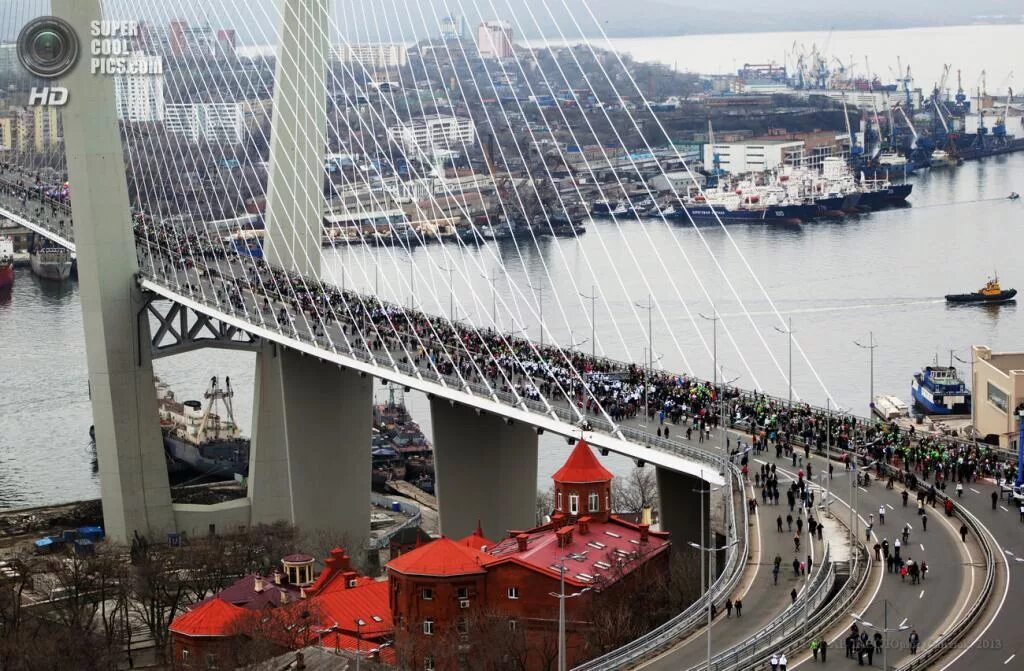 Золотой мост Владивосток. Владивосток время. Мост золотой Рог рассвет. Владивосток сегодня.