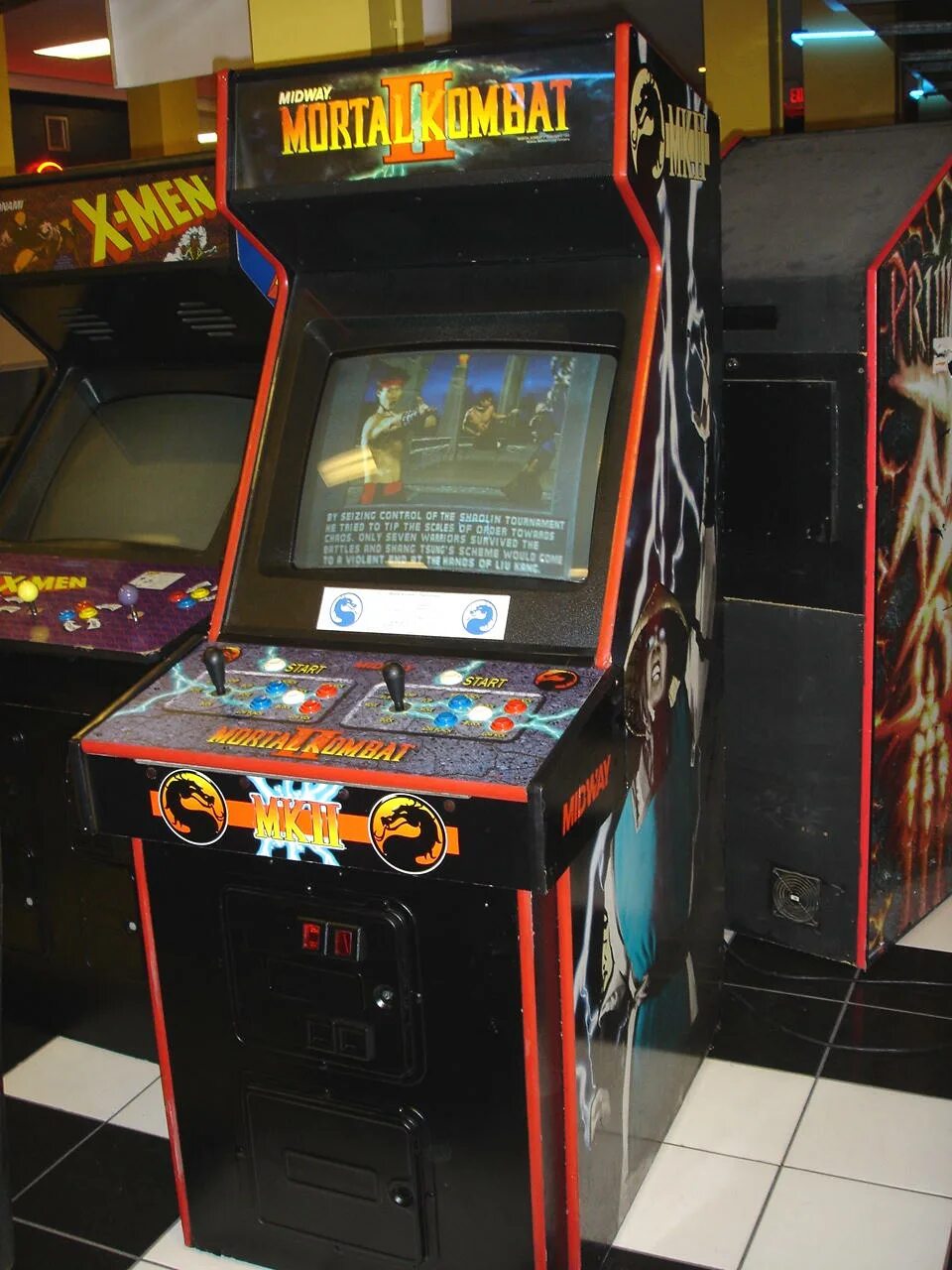 Игровые автоматы с выводом twow gamersnews. Аркадный автомат Mortal Kombat 2. Аркадный автомат мортал комбат. MK 1 Arcade. Игровой автомат Mortal Combat.