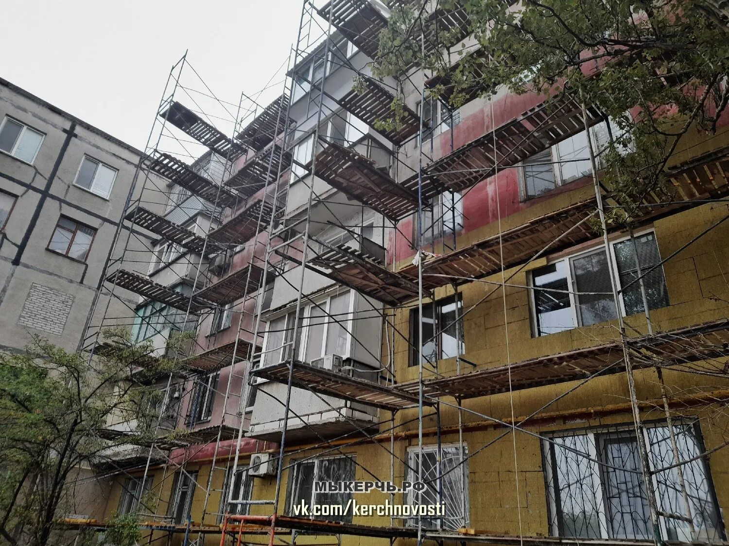 Вокзальное шоссе керчь. Еременко 40 керчь. Старая пятиэтажка. Кирова 15 керчь. Дом керчь аршинцево.