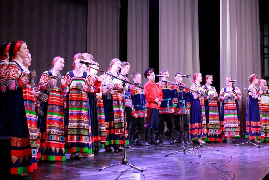 Курский песни видео. Ансамбль Соловьиный край Курск. Ансамбль танца Соловьиный край России Курск. Курск фольклорный. Курская пляска.