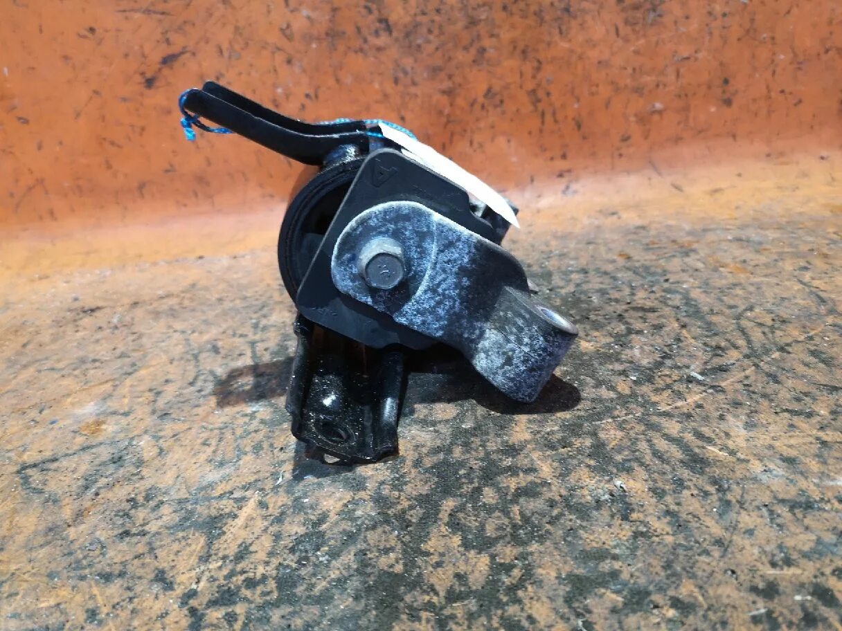 Левая подушка двигателя аутлендер-3. Правая опора двигателя mitsubishi outlander xl. Mitsubishi outlander 3 расположение подушек. Подушки двигателя митсубиси аутлендер. Подушки двигателя митсубиси аутлендер.