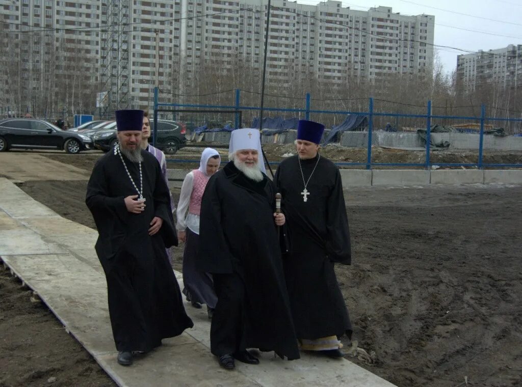 храм марии египетской в братеево отец виктор. храм марии египетской в братеево 2020 священнослужители. храм прп. храм марии египетской в братеево. храм марии египетской расписание.