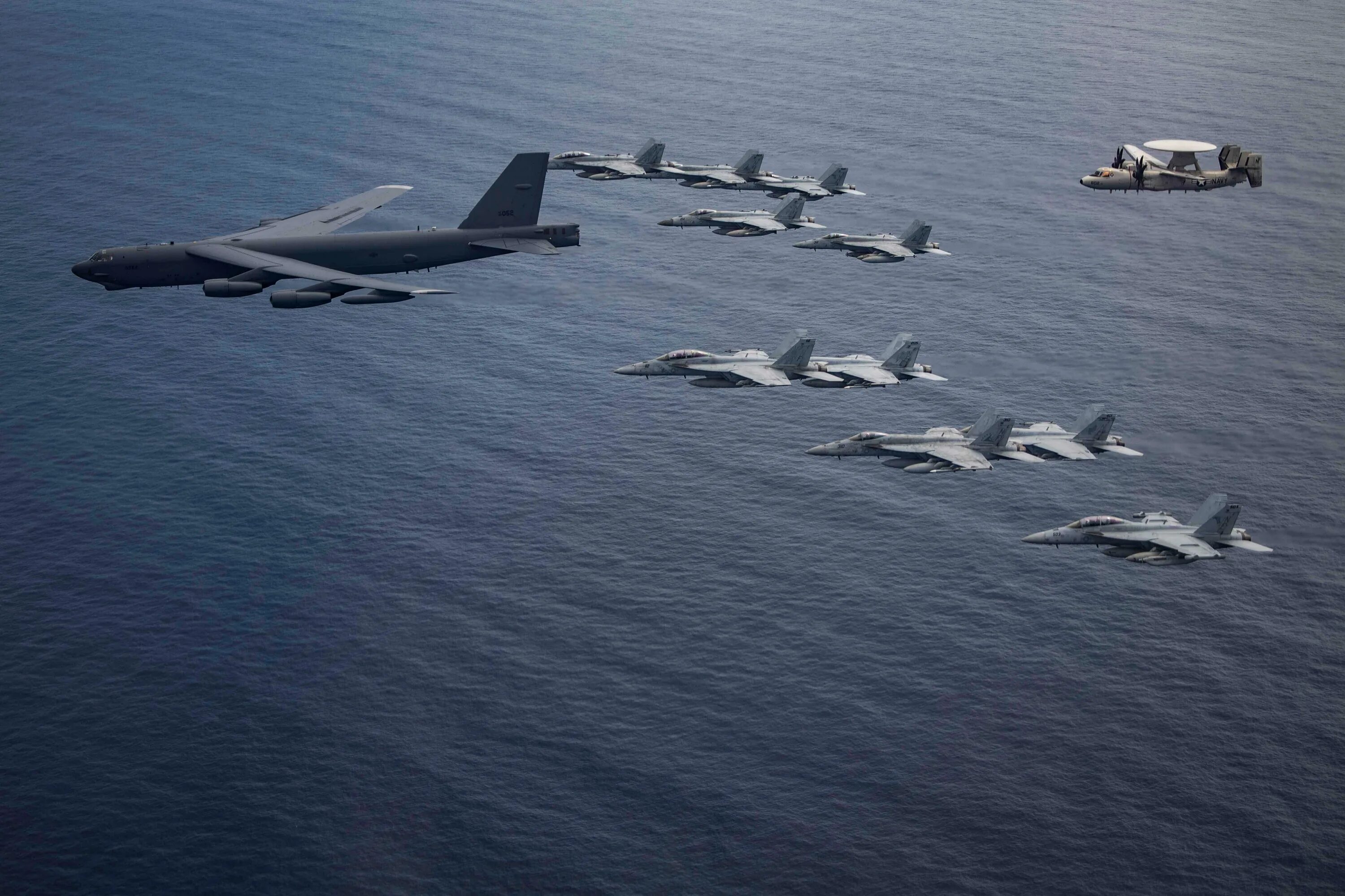52 a b 2. ВВС США 2022. В52 ВМС США. Us Air Force b-52. B-52 Bomber.