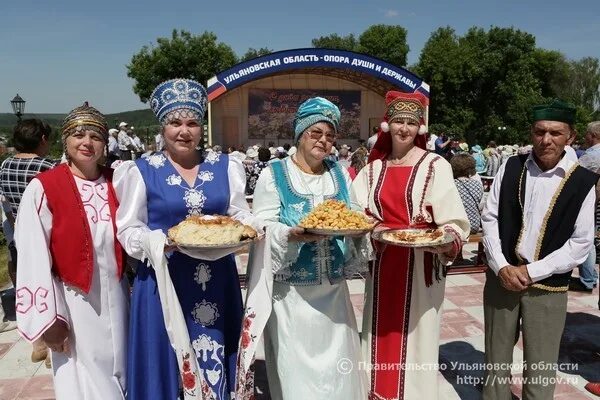 Погода в базарном сызгане ульяновская. Базарный Сызган. Базарный Сызган Ульяновская. Дом культуры Базарный Сызган Ульяновская область. Посёлок Базарный Сызган Ульяновская область.