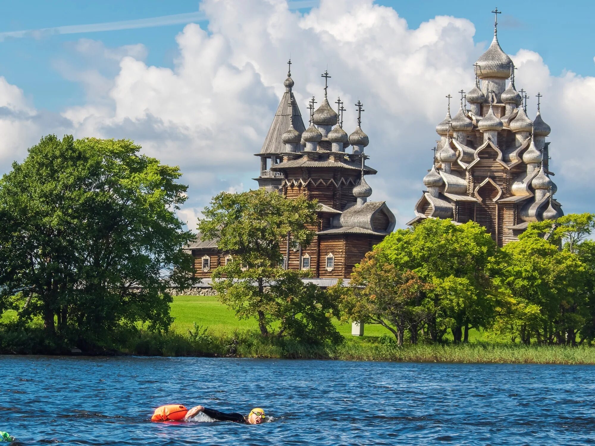 Kizhi island. Кижи музей-заповедник. Остров Кижи Карелия. Остров Кижи музей заповедник. Петрозаводск остров Кижи.