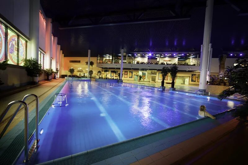 Партенит отели с бассейном. Фламинго бассейн новосибирск. Аквапарк карасук лель. Фламинго наро фоминск бассейн. Фламинго астана бассейн.