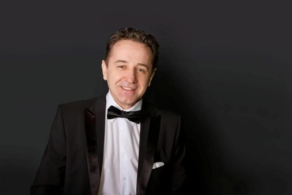 Эмеран. Питер майер дизайнер. Майер ученый. Майер год рождения. Майер год рождения.