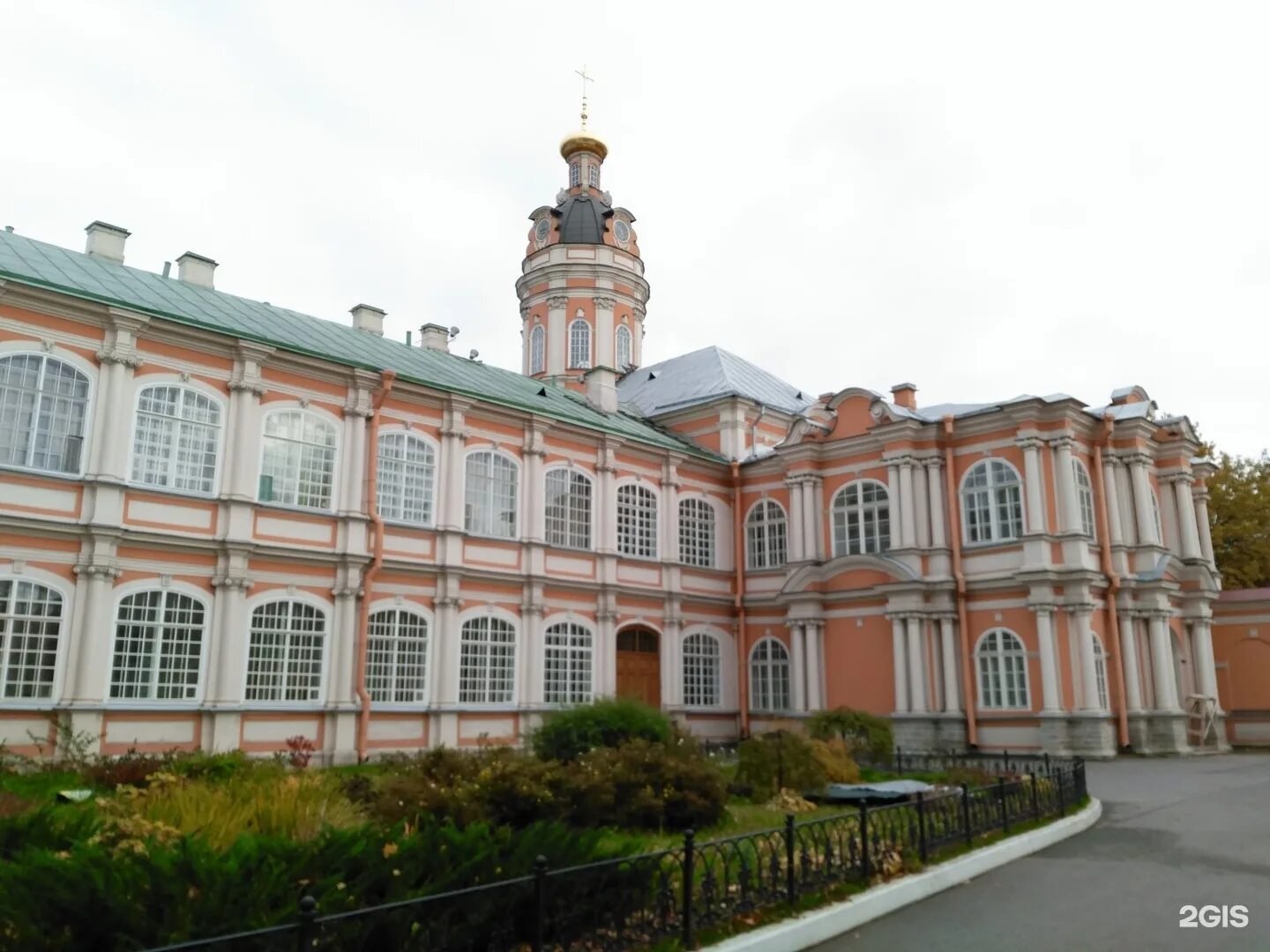 какие монастыри санкт петербург. какие монастыри санкт петербург. собор воскресенского новодевичьего монастыря. храм в новодевичьем монастыре спб. воскресенский новодевичий монастырь санкт-петербург колокольня.