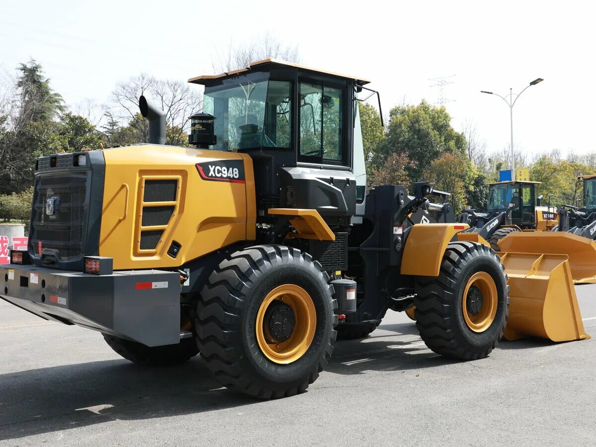 Xcmg xс958. Экскаватор-погрузчик xcmg xc8-s3570. Xcmg xc948. Xcmg 938 фронтальный. Xcmg xc938.