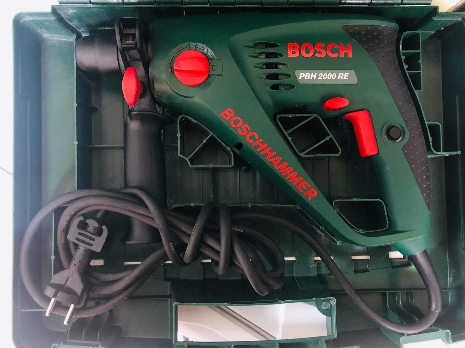 Bosch PBH 2000 re. Перфоратор Bosch PBH 2000 re. Bosch PBH 2500 re. Перфоратор Bosch PBH 2000 re, 550 Вт. Bosch 2000 re