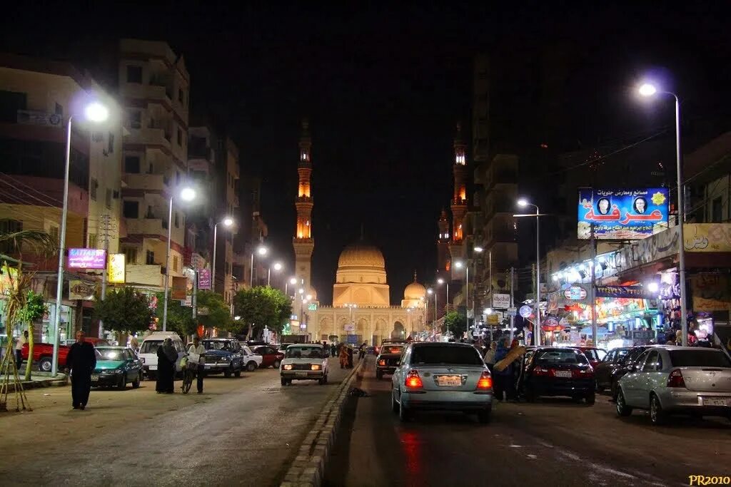 Танта. Город Танта в Египте фото. Танта площадь. Транспорт Египта фото в Танта.