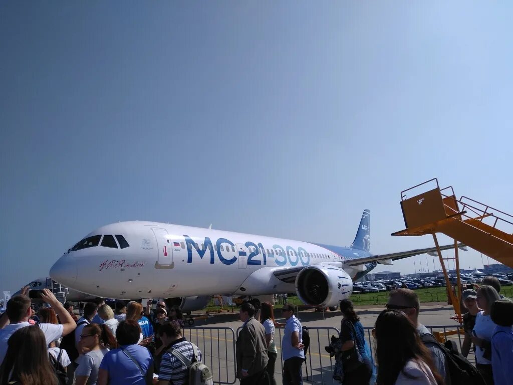 Maks 21