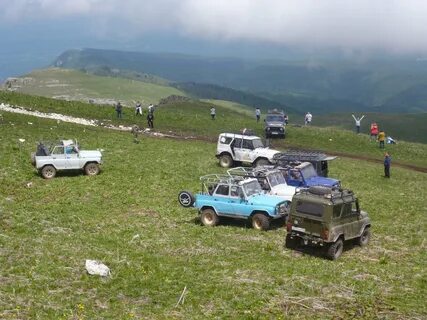 Экскурсии в горы на джипах