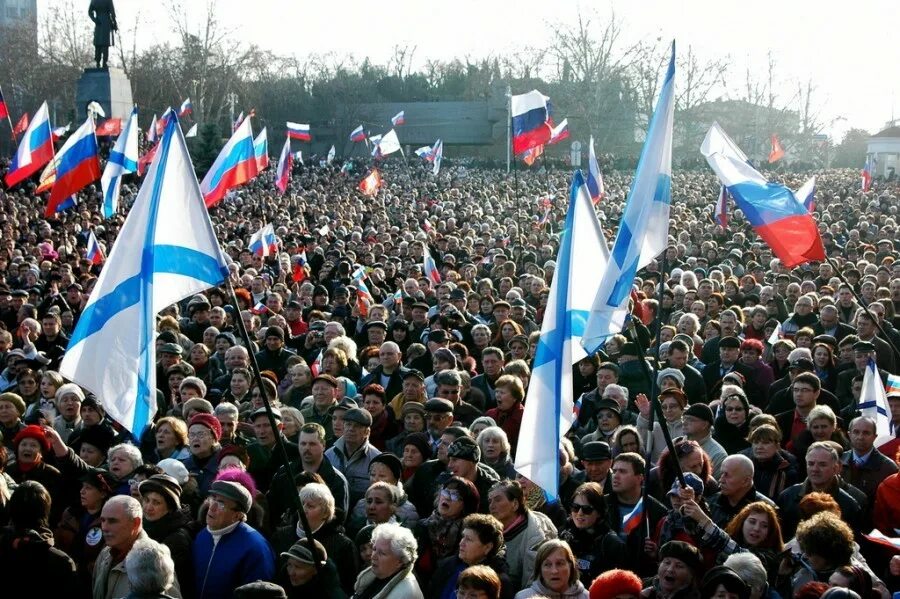 Крым в феврале 2014 года. Митинг 23 февраля 2014 года в Севастополе. Митинг в Севастополе 23.02.2014. Крым 2014 митинг в Севастополе. Митинг народной воли Севастополь 2014.