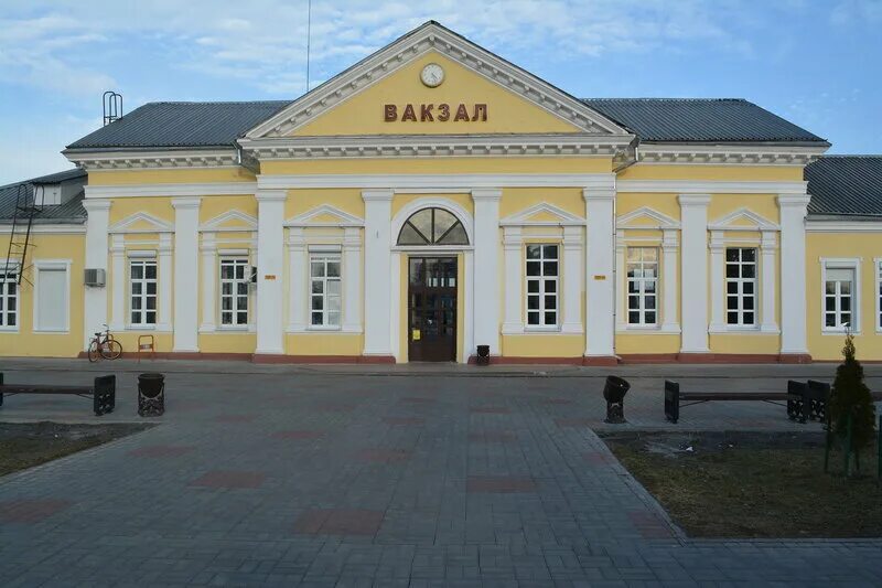 Город кричев могилевская область беларусь. Город кричев могилевская область беларусь. Церковь покрова. Кричев дворец потемкина музей. Церковь покрова.