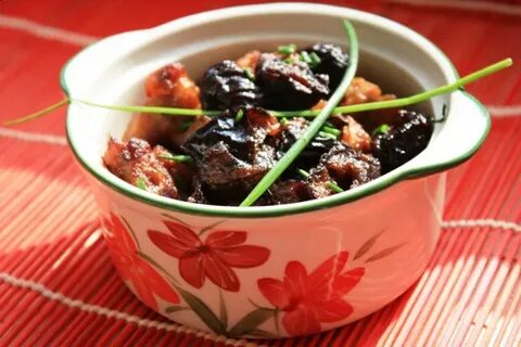 Горшочки с черносливом