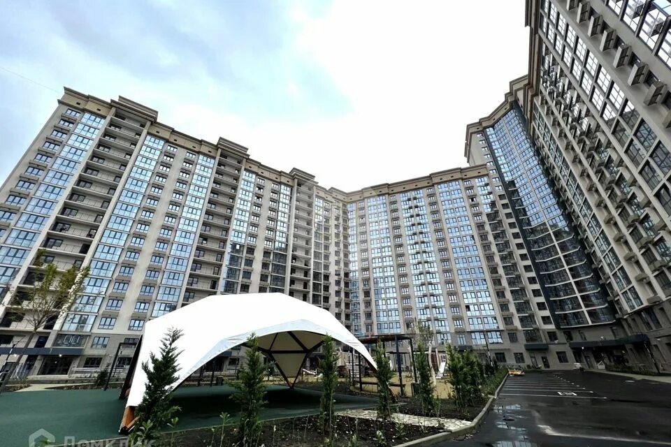 Купить однокомнатную квартиру 54.04м² ул. Имени Дзержинского, 95, Краснодар, Кра
