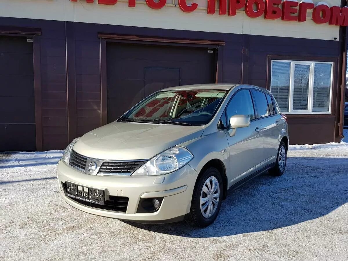 Купить тииду 2008. Nissan Tiida 2008. Ниссан Тиида 2008 хэтчбек. Ниссан Тиида 2008г. Ниссан Tiida 2008 года.