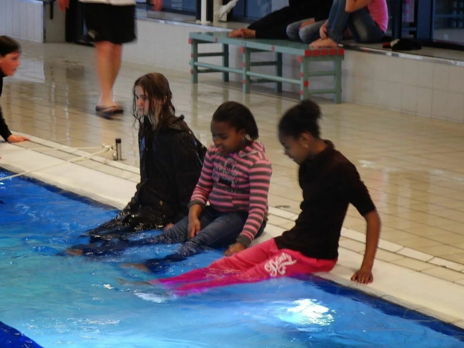 Wet clothes школа. Kids getting wet clothes. Влажная одежда в школе. Wet clothes School Kids.