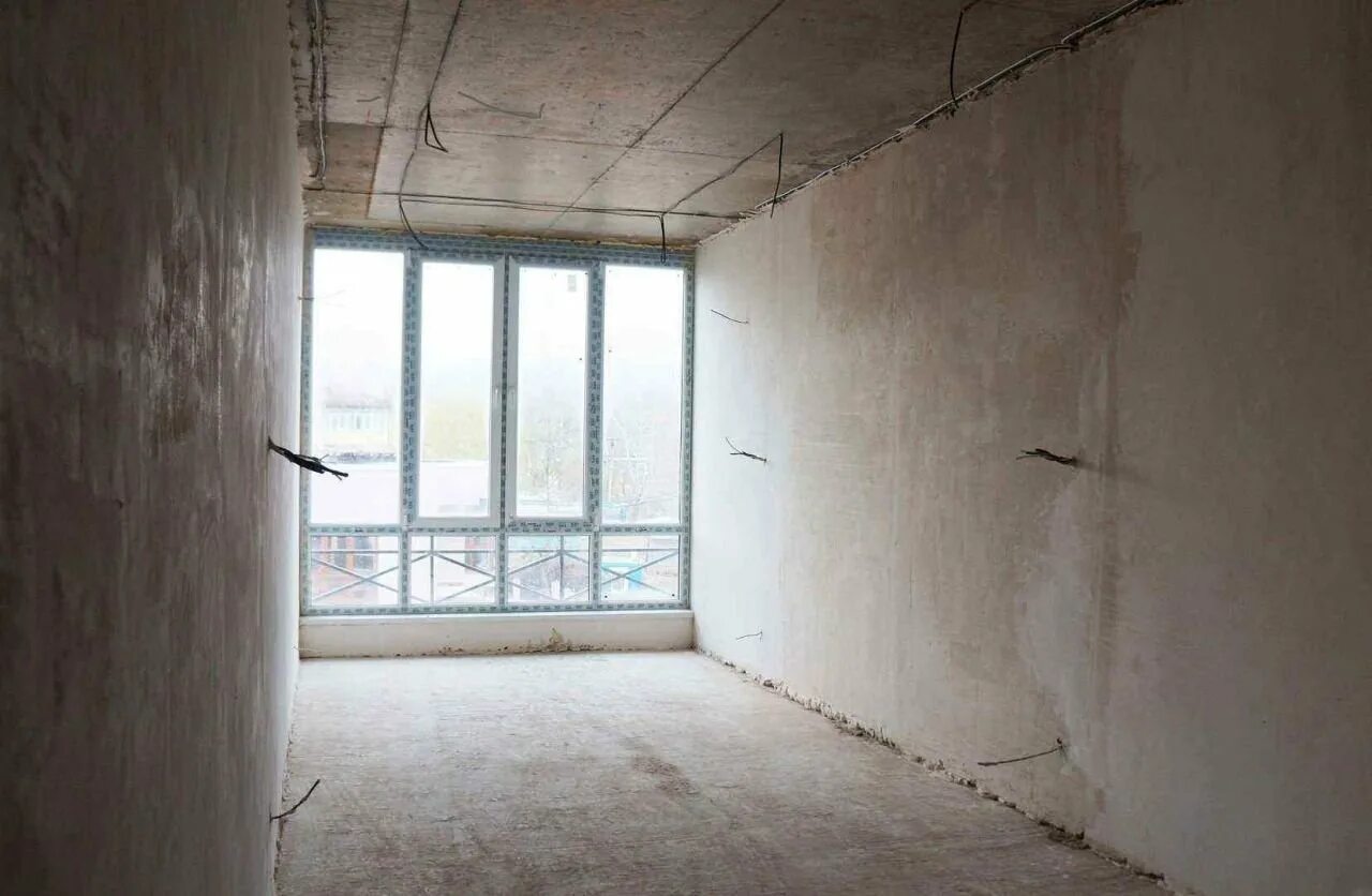 Квартира без черновой отделки. Комната без отделки. Черновая отделка. Новостройка внутри без отделки. Черновая отделка в новостройке.