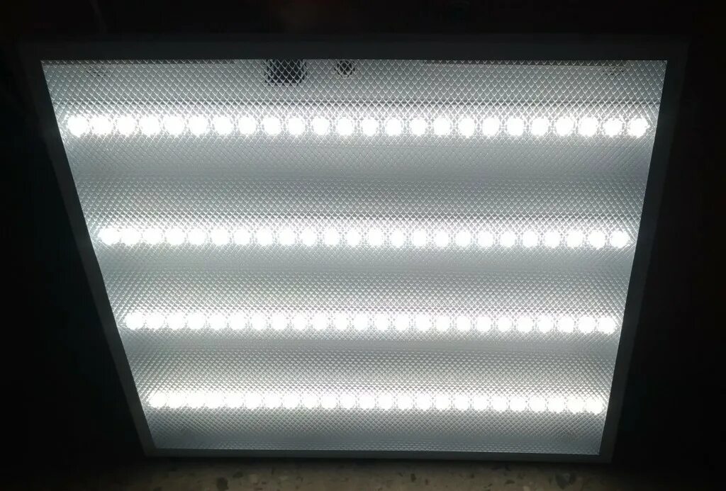 светильники универсальные светодиодные потолочные. светильник светодиодный армстронг 600х600 (595х595) 3000к 40вт призма ip44. светильники с подсветкой. лампа led 24 w. светильник армстронг 40w-4800lm.