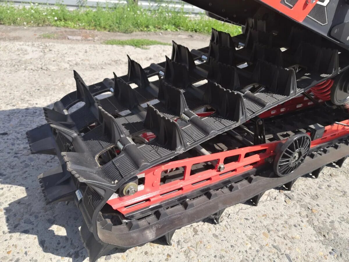 Замена гусеницы поларис rmk800. Polaris pro rmk 850. Гусеницы для atv и utv camoplast tatou 4s. Гусеница polaris. Гусеница polaris.