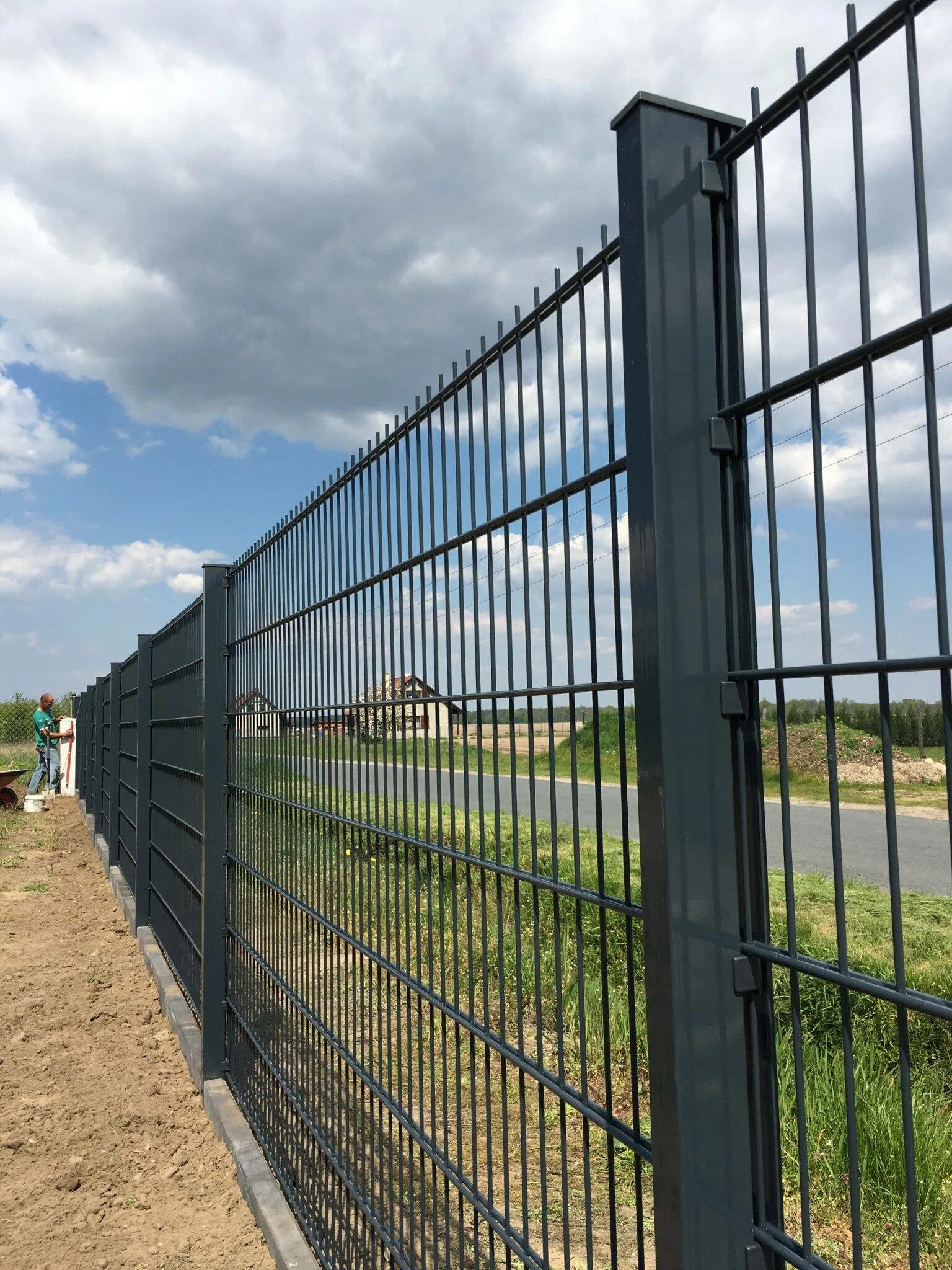 Забор 2 в сетка. Забор бастион 2д. ограждение гардис 3д. 2д бастион ограждение. 3d забор металлпрофиль.