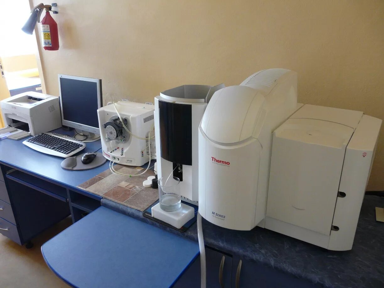 Спектрометр атомно-абсорбционный мга-1000 автосемплер. Спектрометр квант-2мт. Атомный спектрофотометр. Атомно-абсорбционный спектрофотометр аа-7000. Shimadzu aa-6800.