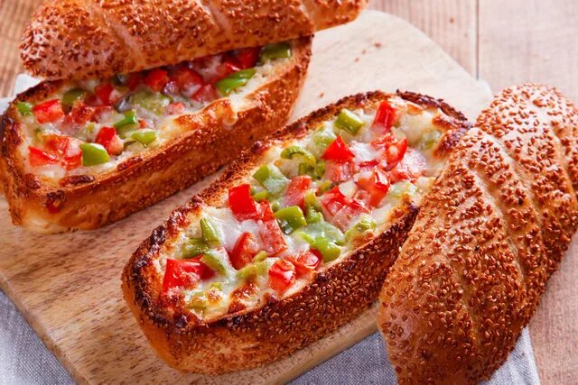 Хрустящий батон с сыром и чесноком Recipes, Bread recipes homemade, Cheesy bread