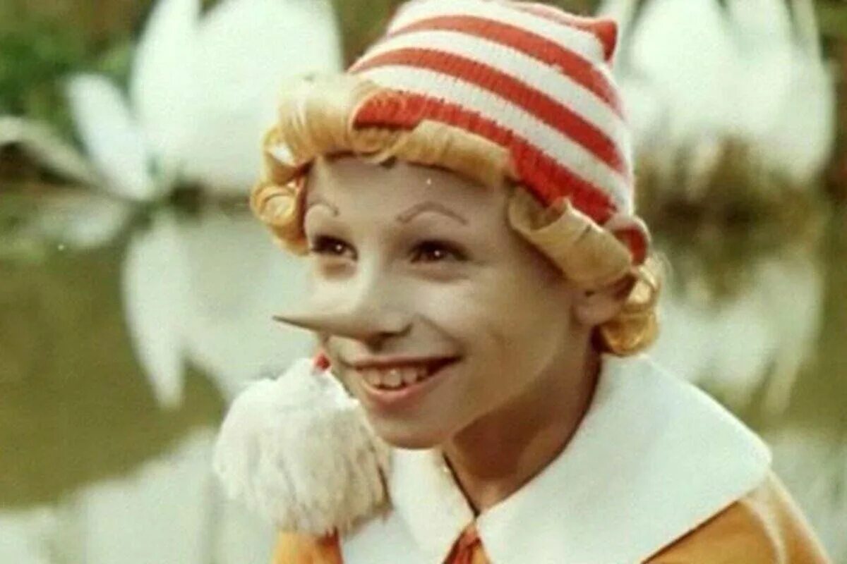 Доверчивый буратино и. Поле чудес буратино. Беларусьфильм приключения буратино 1975. Доверчивого буратино. Доверчивого буратино.