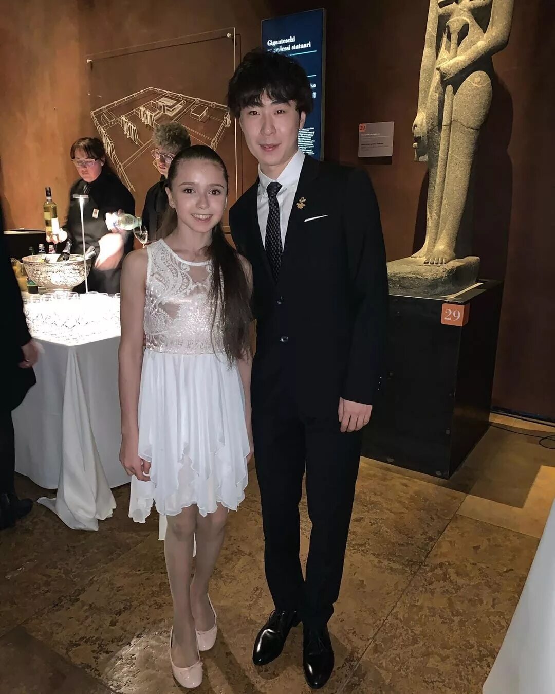 камилла фигуристка. родители валиевой. камилла валиева с папой. камила валиева отец. папа валиевой камилы.