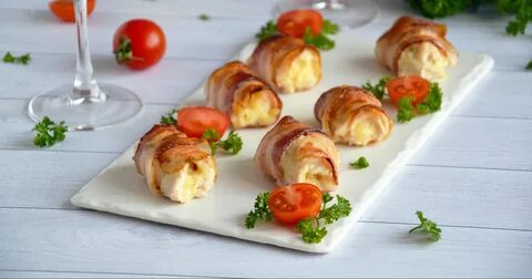 Куриные рулетики в беконе в сливочном соусе
