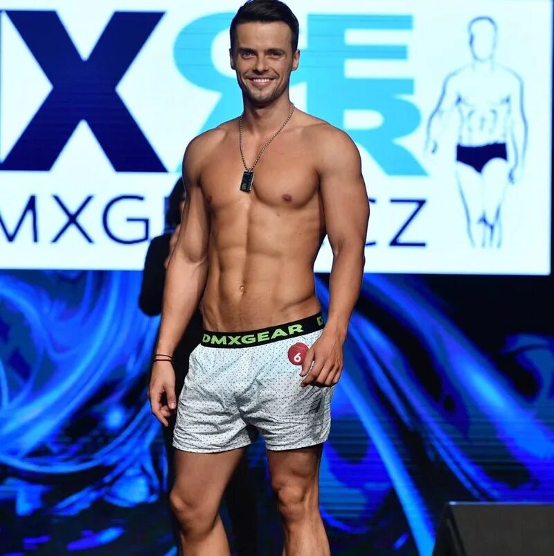 Zurek adam на русском. Журек певец. adam zhurek.