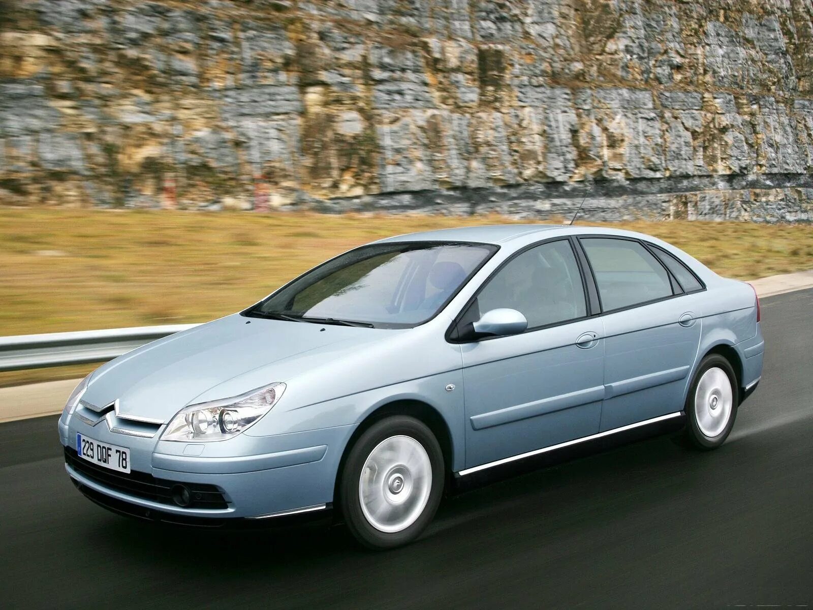 Машина ситроен ц 4. Citroen c5 седан. Ситроен c5 2004. Ситроен с5 2000. Ситроен ц5.