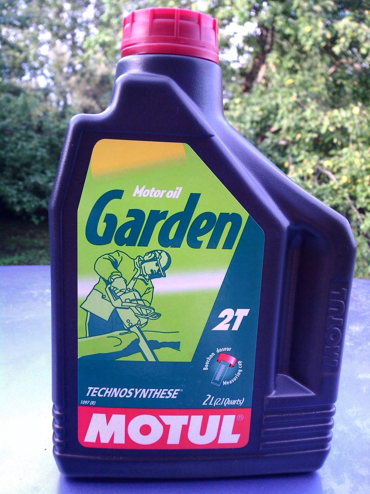 Масло мотюль Гарден 2т. Motul Garden 2t Hi-Tech (2 л). Motul Garden 2t 1 л.. Масло Garden 2t Hi-Tech 1 л Motul. Motul 2t масло моторное