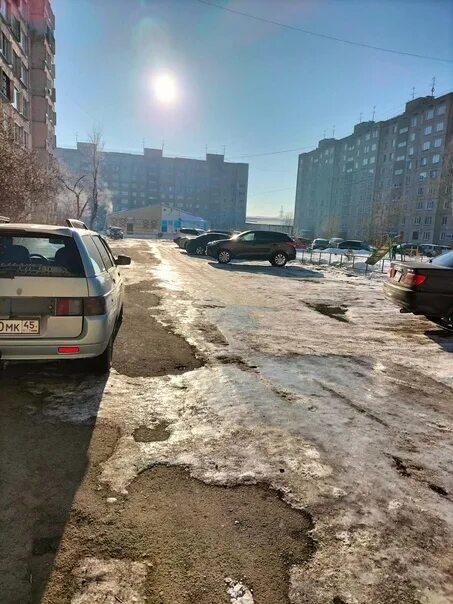 Инвитро курган заозерный 3 микрорайон. 3 микрорайон дом. бойлерные во дворах.