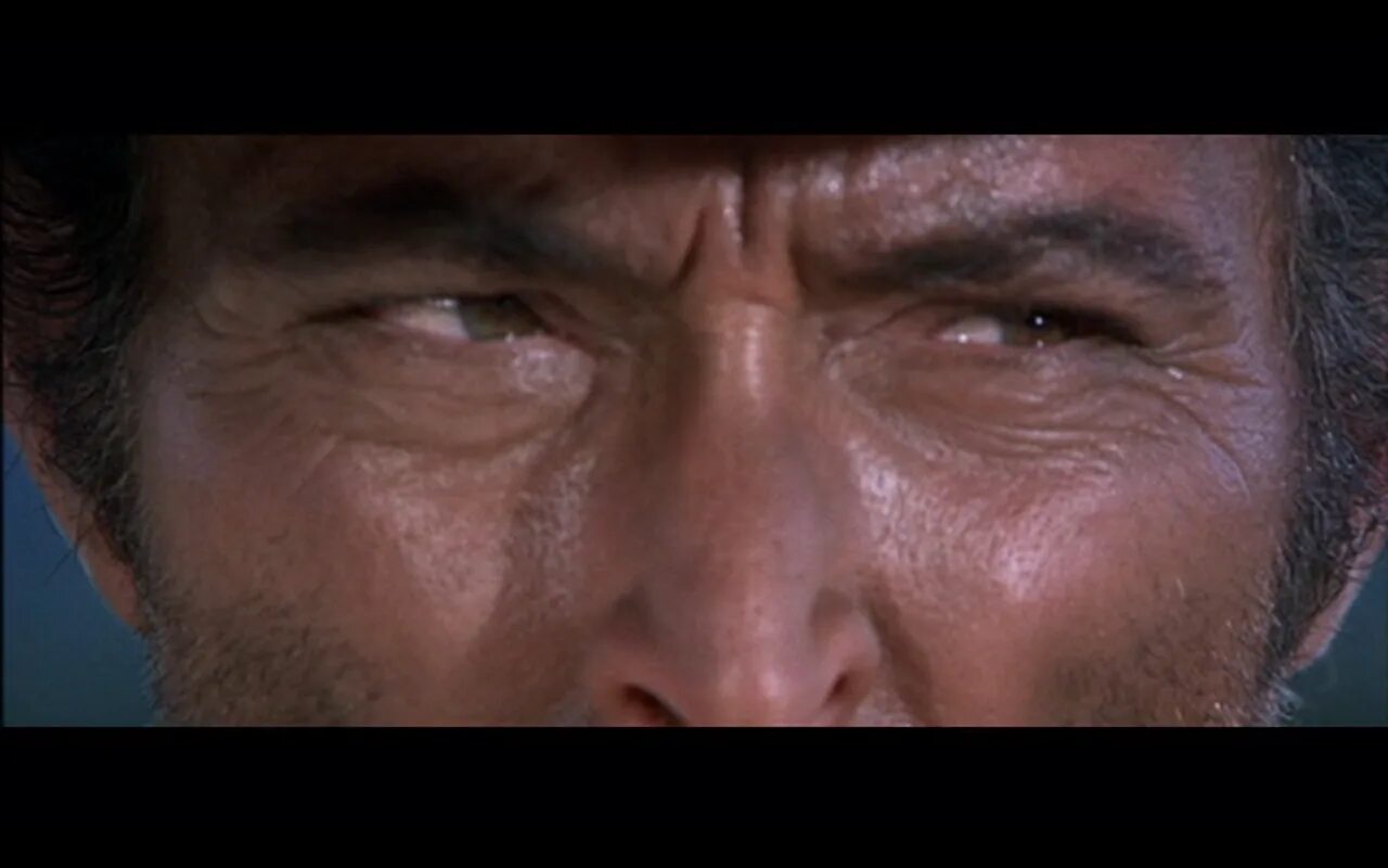 Чуть чуть прищурь глаза. Клинт Иствуд хороший плохой злой. Клинт Иствуд взгляд. Клинт Иствуд хороший плохой злой взгляд. Клинт Иствуд ковбой взгляд.