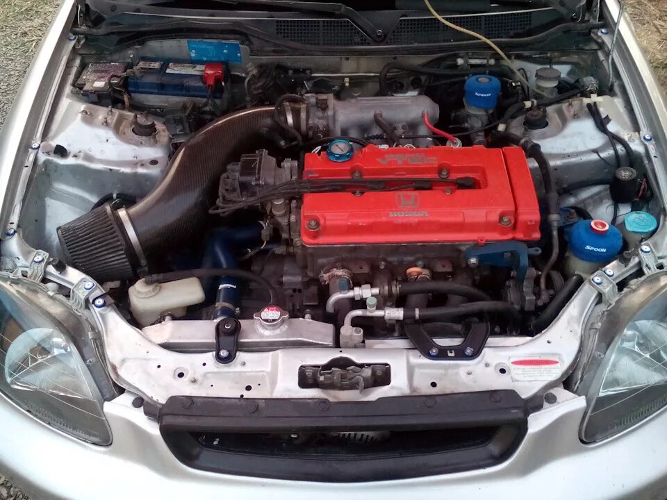 Холодный впуск хонда цивик 6. Холодный впуск honda civic ek. Впуск хонда с2000. Civic впуск. Хонда цивик холодный впуск.