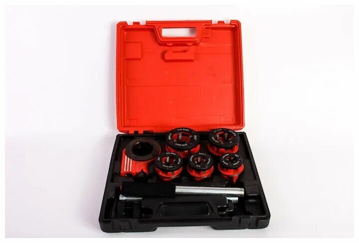 Набор клуппов 1/4"-1/2"-3/4"-1"-1,25", плашкодержатель с трещоткой, 8 предм. Набор трубных клуппов fit 70005. Клупп трубный. Клуппа profi 3/4", startul. Набор клупп fit 70045.