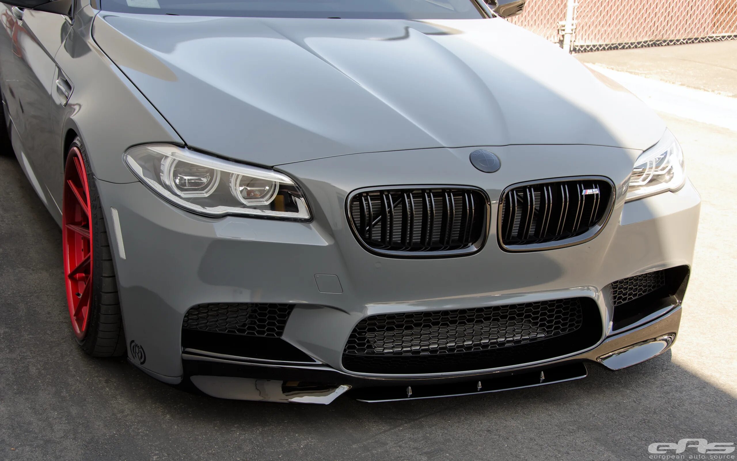 BMW f10 m. BMW m5 f10 Gray. Сплиттер BMW f10. BMW 5 f10 m Performance. Бампер бмв м5