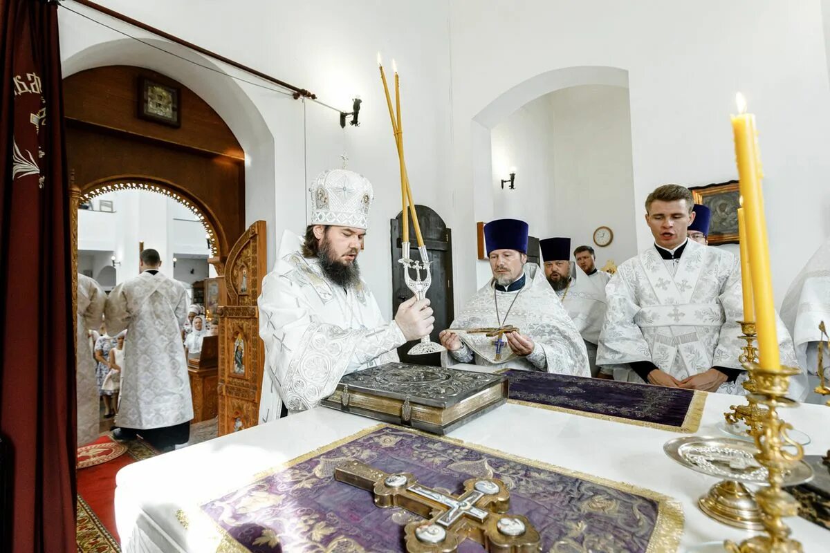 храм в долгопрудном на дирижабельной. храм в долгопрудном на дирижабельной.