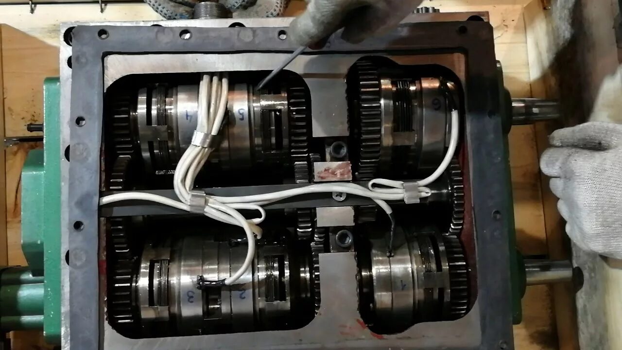 Акп 109-6. Коробка подач токарного станка 1м63. Коробка передач токарного станка тв6. Коробка скоростей токарного станка 16к20. Коробка токарного станка 1м63.