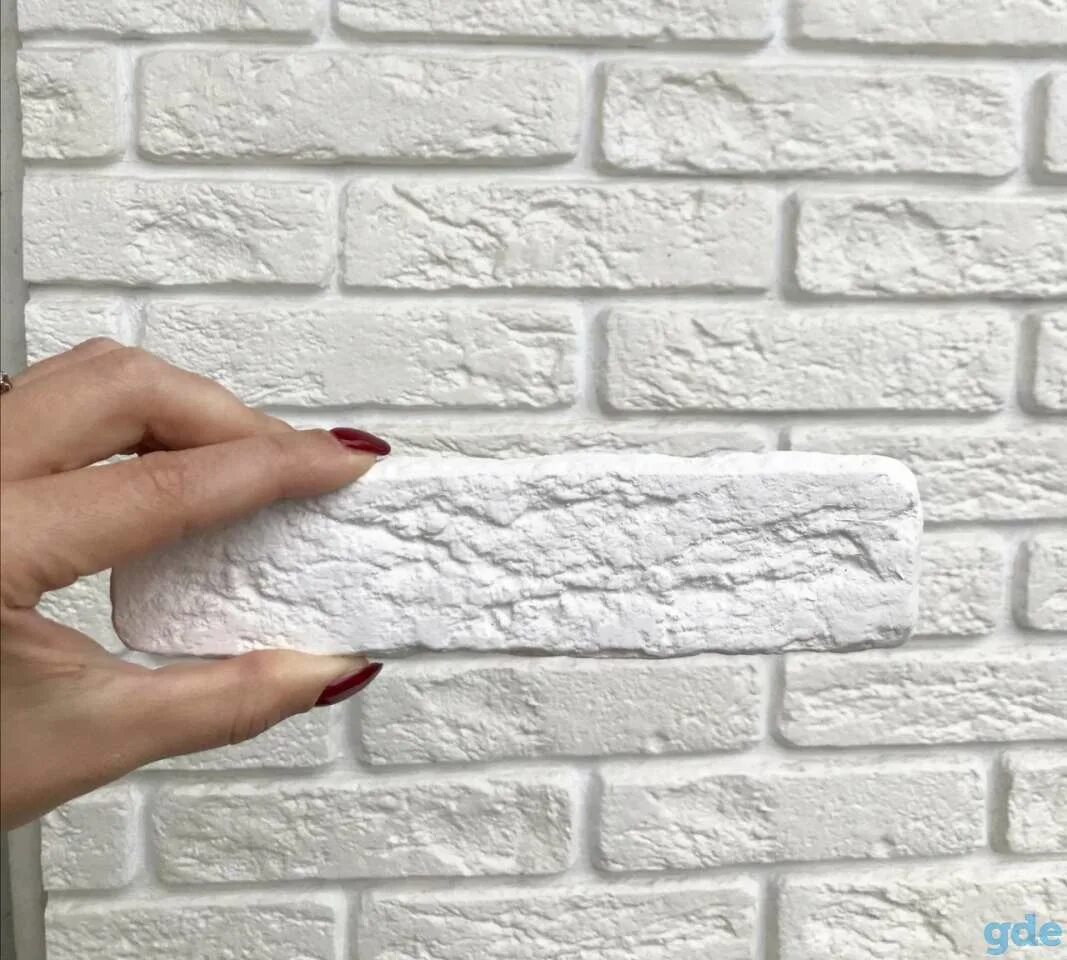Кирпич из гипса. Краска для декоративного кирпича. укладка декоративного кирпича из гипса на стену. декоративное покрытие для стен под кирпич. перламутровый декоративный кирпич.