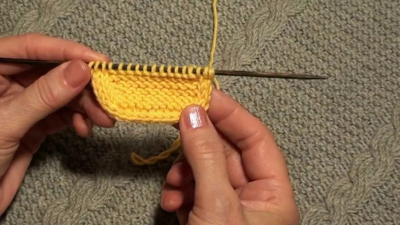 Обвязка края изделия полым шнуром. Закрытие петель i-cord. Край шнуром спицами. Отделка изделия полым шнуром. Шнур айкорд спицами.