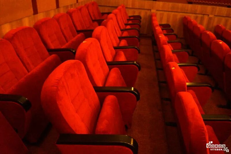 Киноцентр домжур. Кинотеатр витебск афиша. Лучшие афиши мира. Кинотеатр витебск афиша. Дом кино витебск официальный сайт.