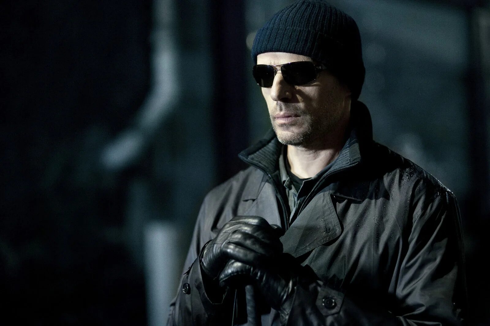 Слепой человек. Слепой человек. Фильм про слепого парня. Издевались над слепой а она оказалась. Не дыши фильм 2016 стивен лэнг.