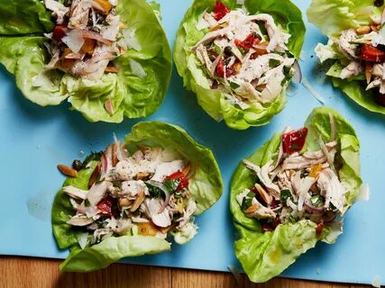 Салат с курицей и листом салата